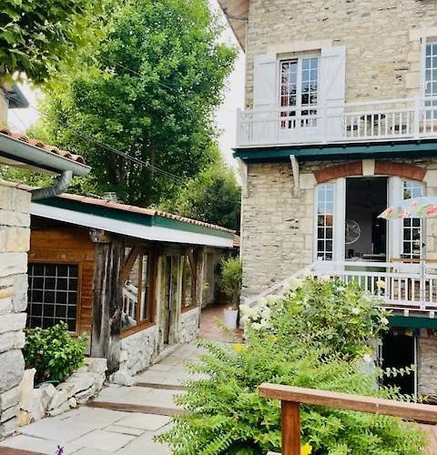 Maisonnette Cosy Villa Ajna バイヨンヌ